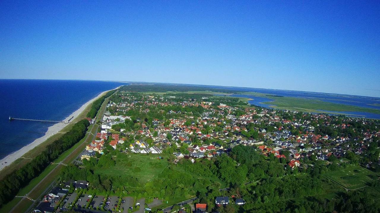 Haus Nadine Apartamento Zingst Exterior foto